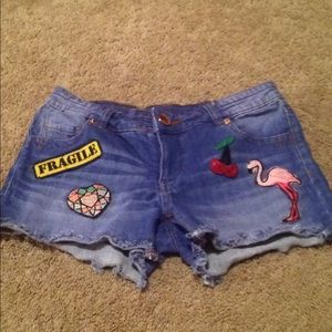 Woman's shorts